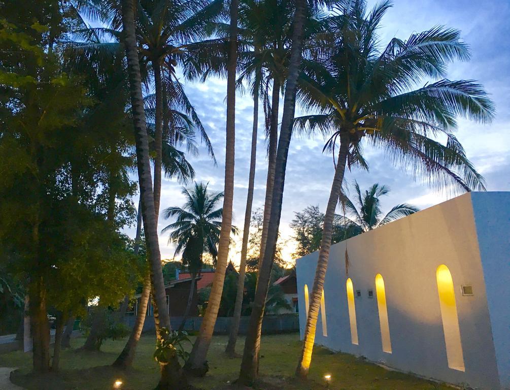 Sense Of Yanui Villa Nai Harn Екстериор снимка